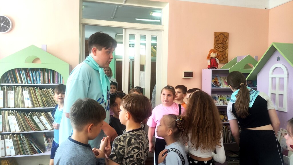 Сегодня я — библиотекарь